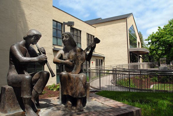 Irving Goleman Library-Exterior Musicians