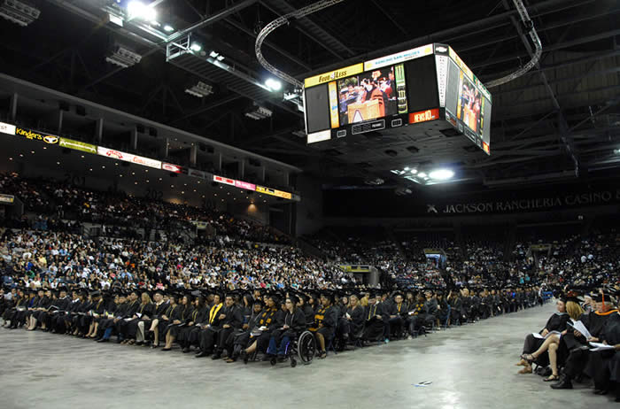 Stockton Arena & Graduates, Long Shot