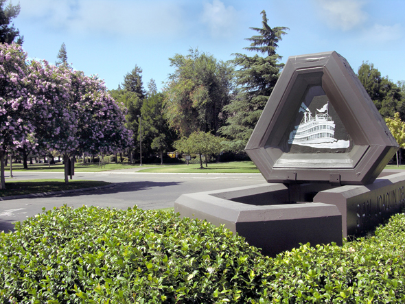 Delta College's Pacific Ave. Entrance