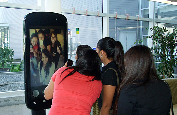 Gigantic Selfie Time at Google!