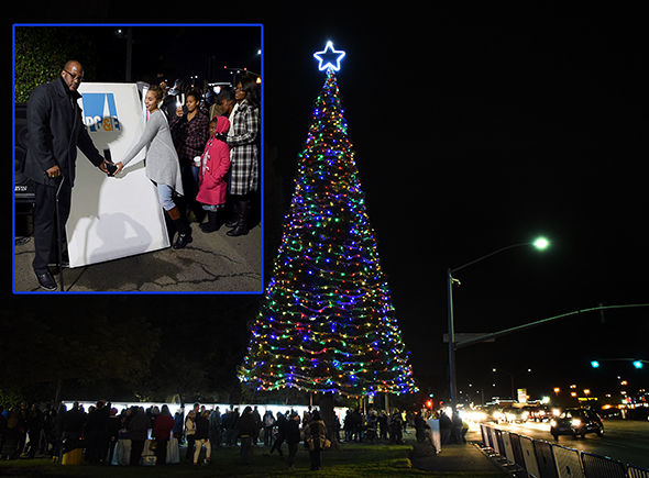 Cedric Anderson and Lawana Bush flip the switch for the 2016 Hospice of San Joaquin Tree of Lights!