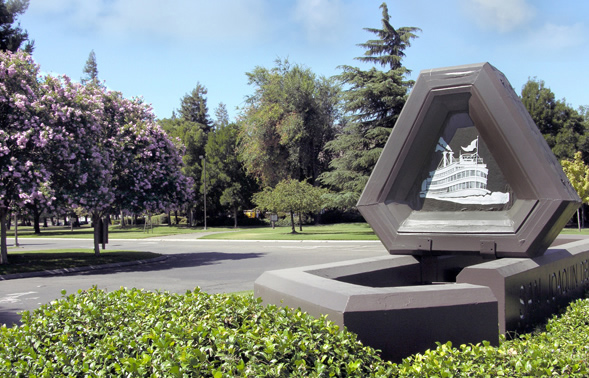 San Joaquin Delta College's Pacific Ave Entrance